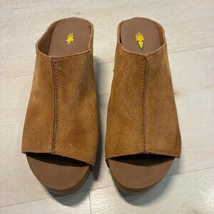 VOLATILE Women's Carrier Wedge Brown/Tan Sandal Size 6